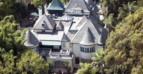 Hollywood: Celebrity Homes Self-Guided Driving Tour | GetYourGuide