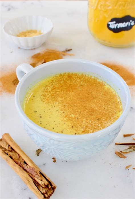 Golden Turmeric Latte Recipe • Veggie Society