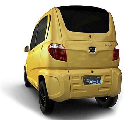 Bajaj Small Car 2+2 Price, Specs, Review, Pics & Mileage in India