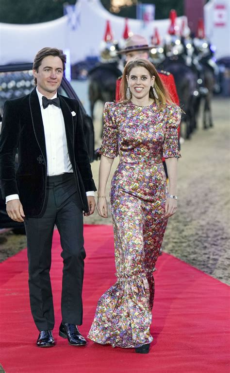 Princess Beatrice and Edoardo Mapelli Mozzi step out on cute date night ...