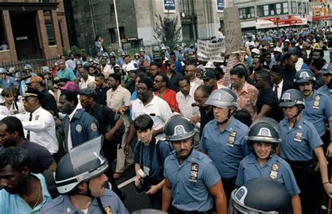 PHOTOS: 1991 Crown Heights riots in pictures | abc7ny.com