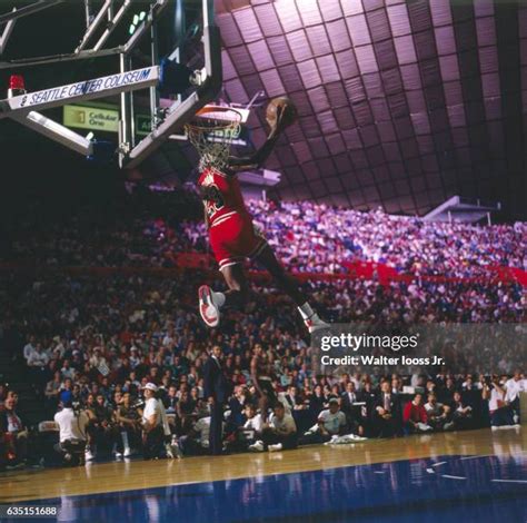 30 Michael Jordan 1987 Dunk Contest Stock Photos, High-Res Pictures ...