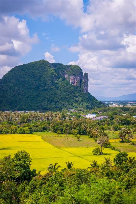 Phatthalung, Thailand Skyline Stock Photo - Image of asia, beauty: 143843924