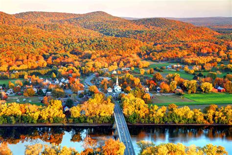 Best Fall Foliage Drives in Vermont