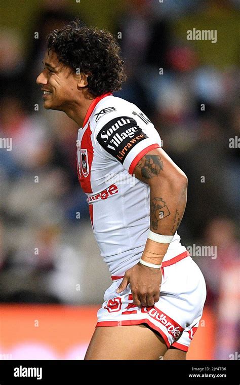 Tristan Sailor of the Dragons warms up ahead of the Round 23 NRL match ...