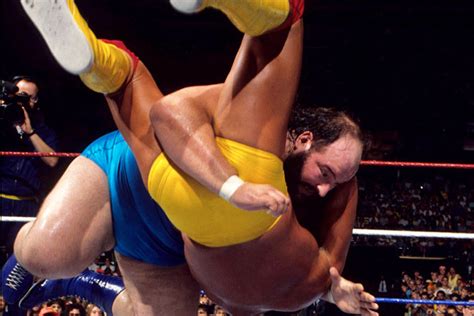 WWE Classic of the Week: Hulk Hogan vs. Earthquake from SummerSlam 1990 ...