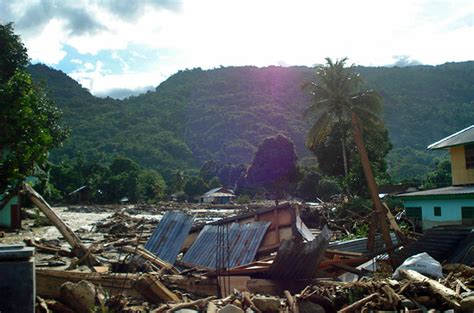 Scores die in Indonesia floods | Environment News | Al Jazeera