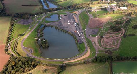 Mallory Park race track from the air | aerial photographs of Great Britain by Jonathan C.K. Webb