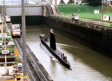 Oberon-class submarine | Royal navy submarine, Royal navy, Submarines