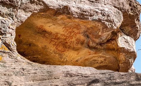 Bhimbetka Rock Shelters & Cave Paintings, Bhimbetka - Timings, History, Best Time to Visit