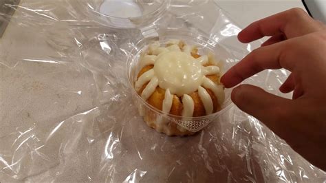 Nothing Bundt Cakes Lemon Bundtlet - YouTube