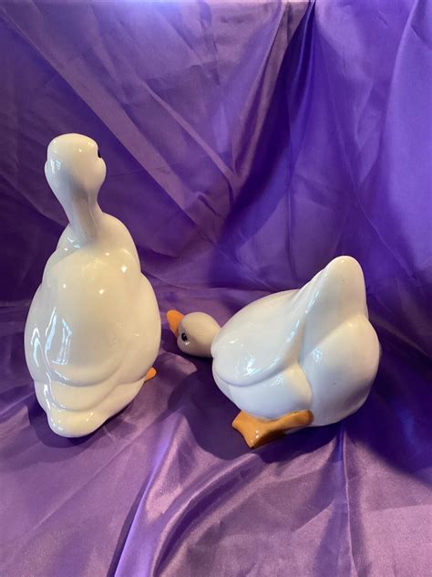 Rare large ceramic ducks off-white/white excellent condition Lot of 2 ...