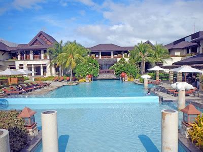 Crimson Resort and Spa Mactan Island Pictures | Cebu Pictures