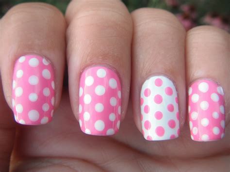 Young Wild and Polished: Who doesn't love a good polka dot?