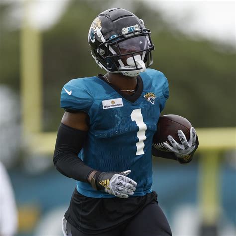 Jaguars' Travis Etienne Jr. Placed on Season-Ending IR with Foot Injury ...