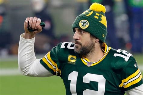 Aaron Rodgers' MVP award speech shocker: He's now engaged