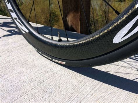 Review: Zipp 303 Firecrest Tubeless Disc Brake Wheelset - FeedTheHabit.com