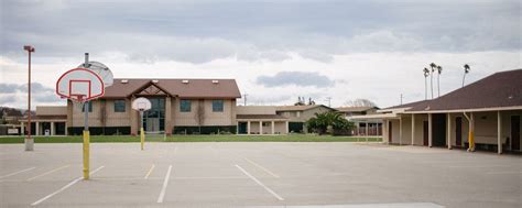 SACRED HEART SCHOOL - Updated November 2024 - 10 Photos - 123 W Market St, Salinas, California ...