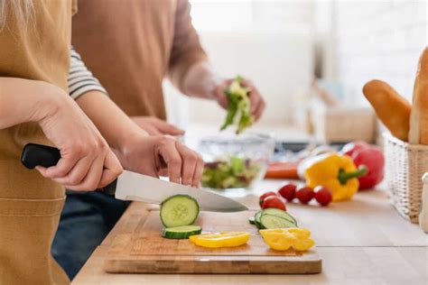 Can You Use the Same Cutting Board for Meats and Vegetables? – My Budget Recipes