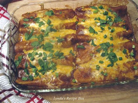 Lynda's Recipe Box: Tex - Mex Beef Enchiladas - ground beef filling with a chipotle sauce