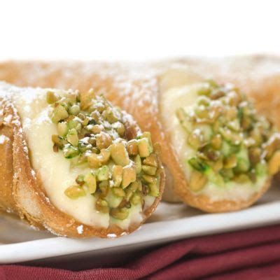 Italian Classic Pistachio Cannoli Recipe | Recipe | Cannoli recipe, Cooking recipes, Recipes