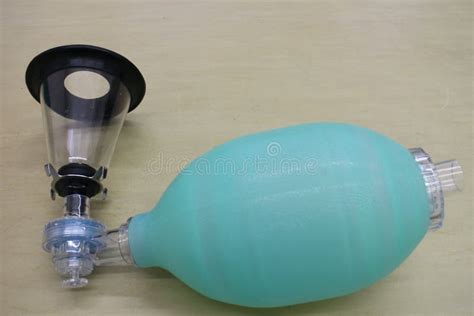 Bag valve mask stock photo. Image of practitioner, valve - 135512702