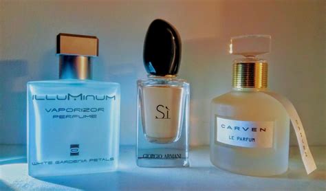 White Gardenia Petals Illuminum perfume - a fragrance for women and men 2011