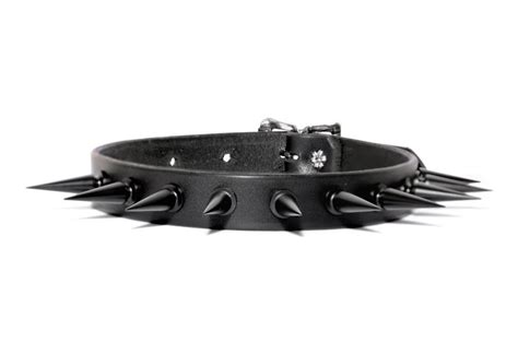 Alternating Black Spike Leather Choker