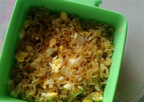 Resep Indomie telur pedas oleh Eri Nur Familia - Cookpad