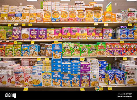 Cereal aisle grocery hi-res stock photography and images - Alamy