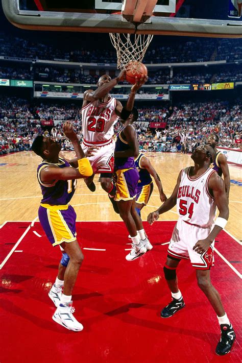 23 memorable events from Michael Jordan's career | Yardbarker