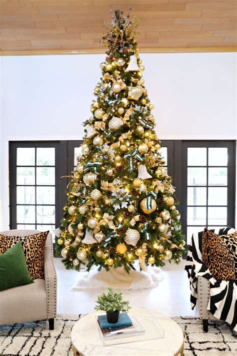 How to decorate a Christmas Tree with The Home Depot - Classy Clutter