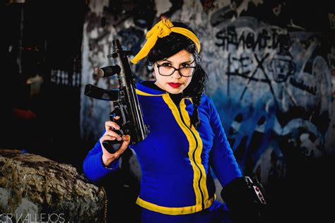 Fallout 4 Cosplay by LaEnanaCosplayer on DeviantArt