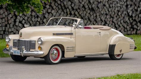 1941 Cadillac Series 62 Convertible Rewind Review: Strolling Along in a Classic