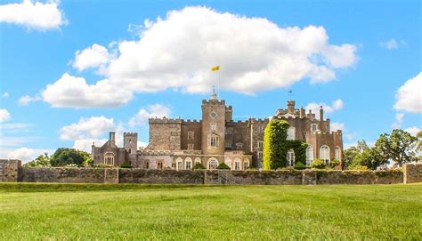 Powderham Castle - Castle/Fort in Exeter, Exeter - Visit Exeter