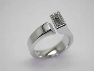 Baguette cut diamond ring | Fine baguette cut diamond, mount… | Flickr