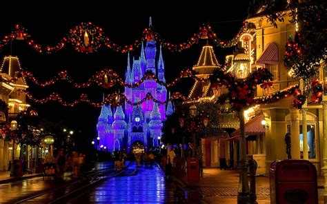 Free Disney Christmas Wallpapers - Wallpaper Cave