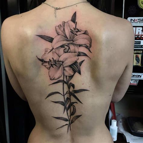 black and white lily tattoo ideas Upper realism cuded - vegetablesforketo