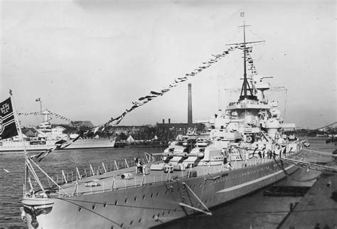 German Scharnhorst class battleship | World War Photos