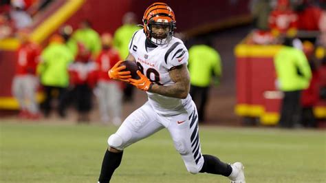 Bills Linked to 'Poaching' Bengals RB Joe Mixon: Analyst