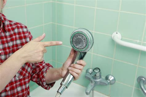 shutterstock_183784484 8 ways to make bathroom cleaning tolerable Grout ...