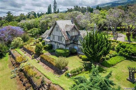 1926 Estate For Sale In Kula Hawaii — Captivating Houses