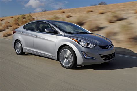 2014 Hyundai Elantra Sedan (7) - egmCarTech