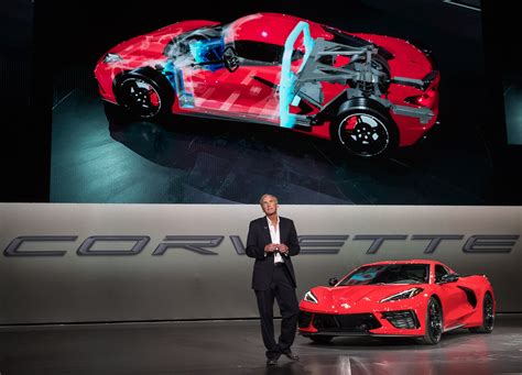 Mid-engine 2020 Corvette Stingray incorporates aluminum, carbon fiber ...