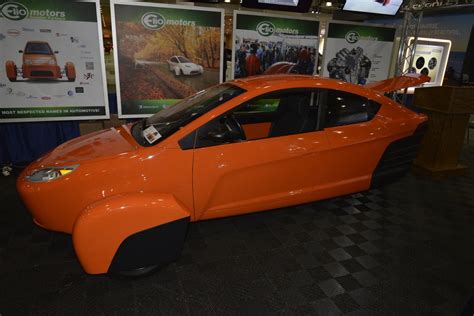 Elio Motors’ 84MPG 3-Wheeler Showed Up in New York | Carscoops