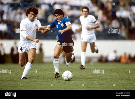 Diego Maradona 1986 Stock Photos & Diego Maradona 1986 Stock Images - Alamy