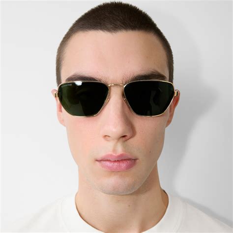 Icon Geometric Sunglasses in Light gold - Men | Burberry® Official