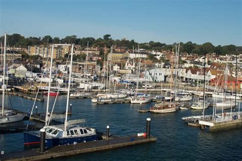 Floating Bridge to Cowes Cycle Track - PedalAid