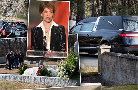 Laid To Rest: Inside Mary Tyler Moore's Private Funeral — Photos