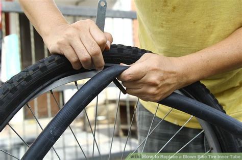 How to Replace a Blown Bike Tire Inner Tube: 7 Steps